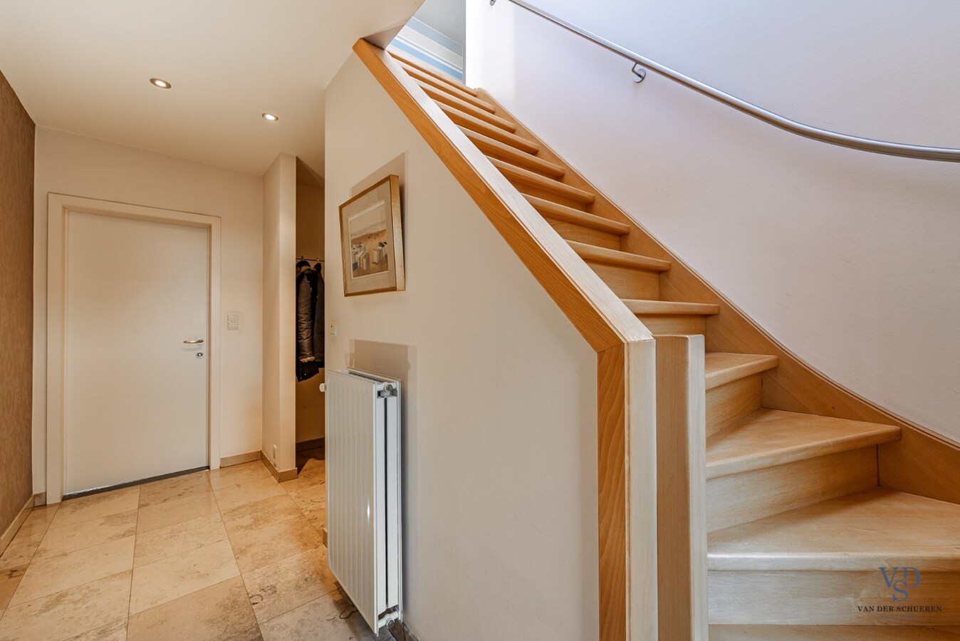 Ruim en eigentijds wonen. 