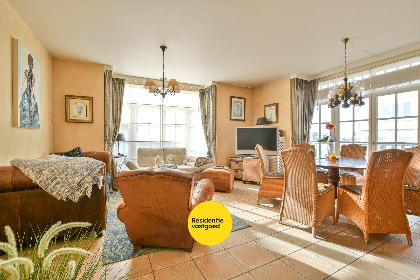 Exclusieve hoekwoning met zeezicht op topligging in de Concessie van De Haan, op 20 m van de zeedijk! 