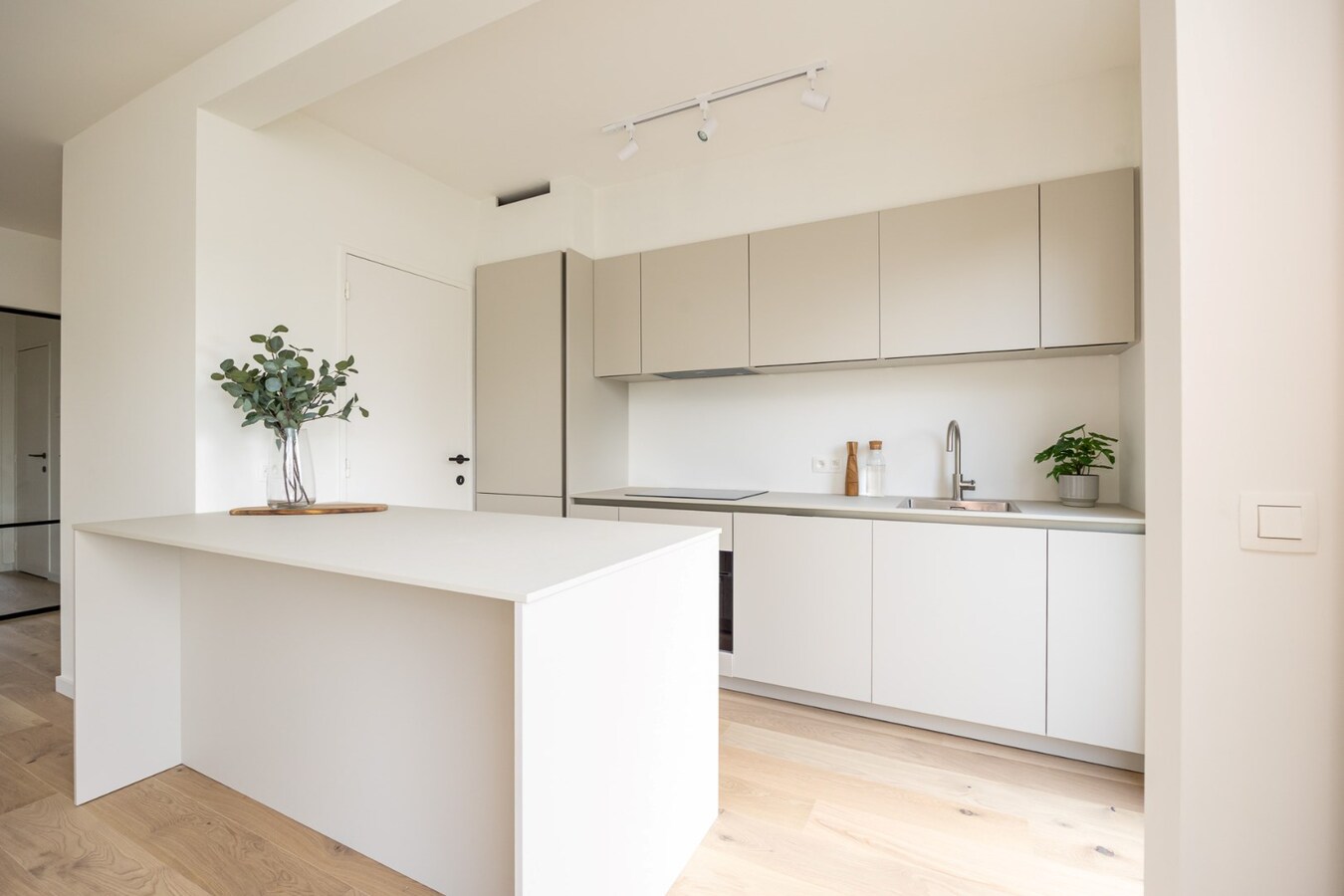 Gerenoveerd energiezuinig appt  met 2 slpk te Kontich! 