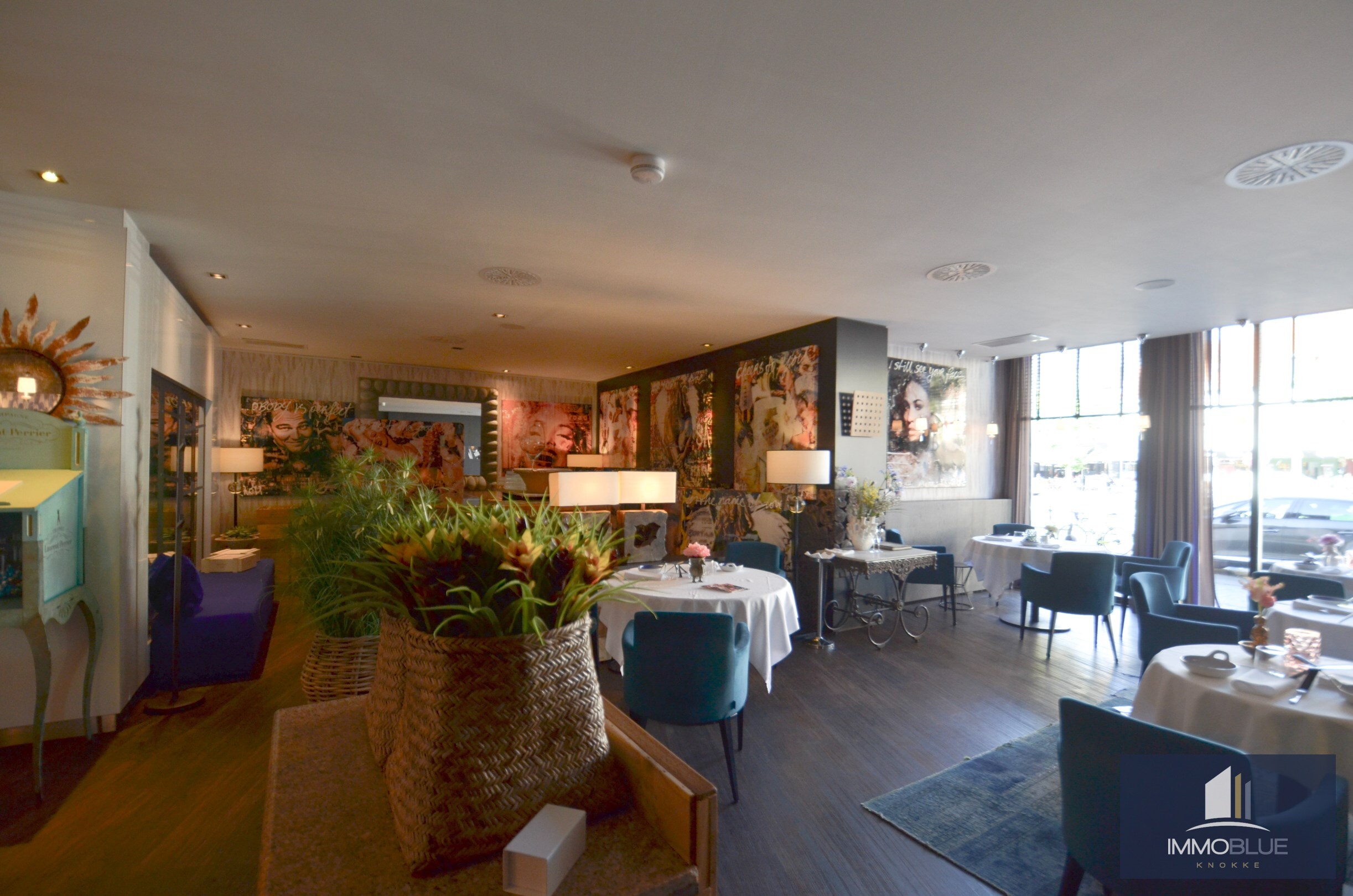 Propriété unique : Magnifique résidence/commerce situé(e) dans un emplacement d'exception au centre de Sluis. 