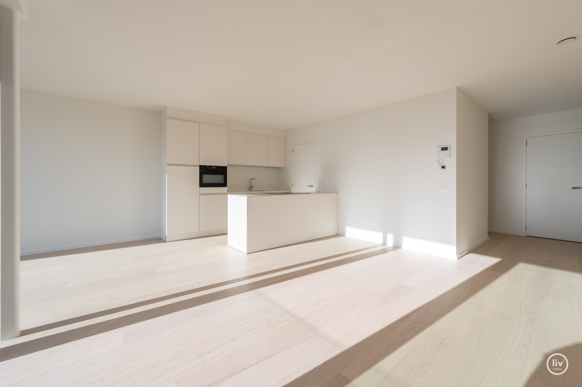 Centraal gelegen nieuwbouw-appartement in de residentie Maurice (met mogelijkheid tot aankoop van een inpandige autostaanplaats). 