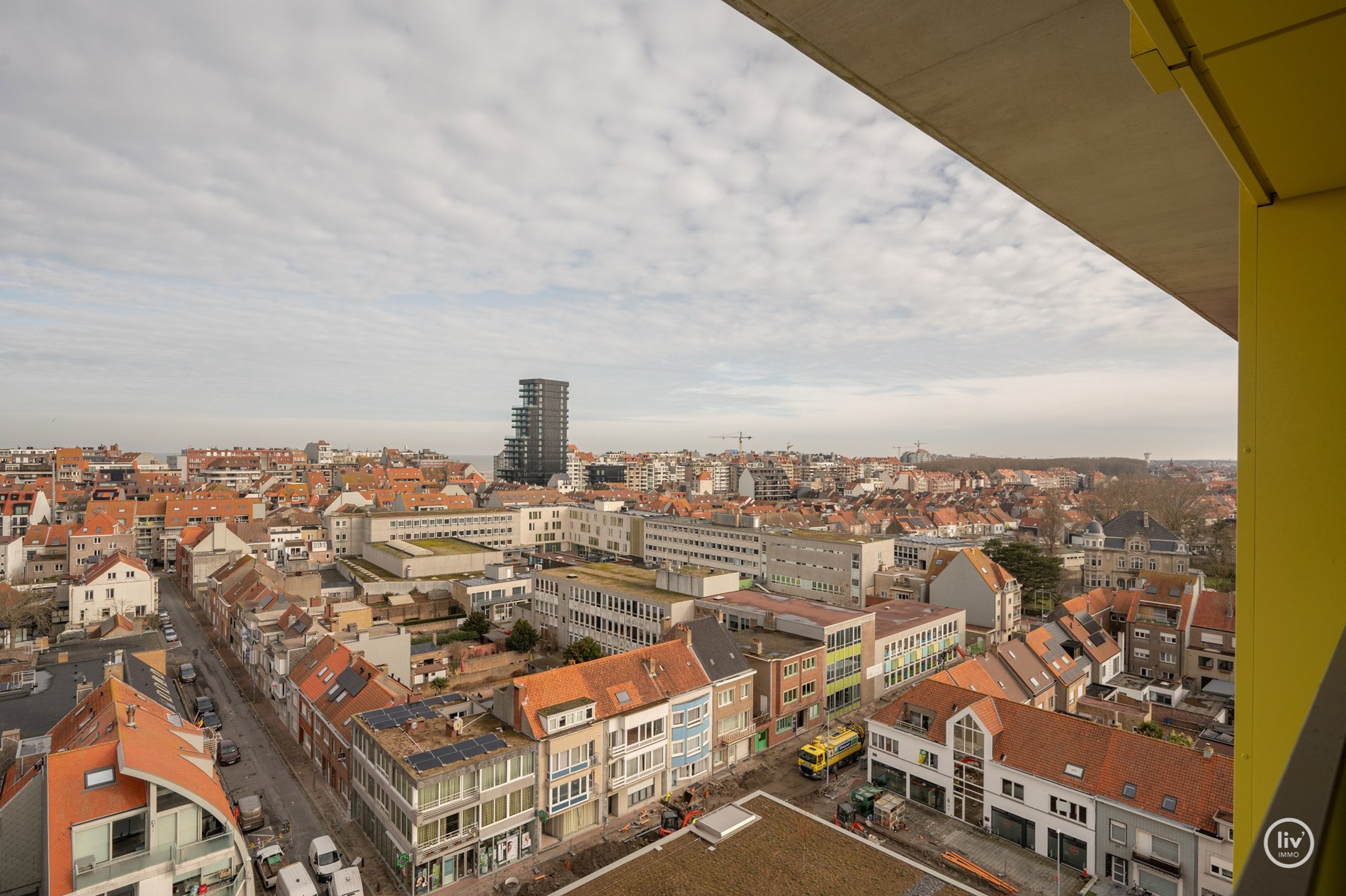 OPENDEURDAG Zaterdag 11-13u (Maes en Boerenboomplein): OPENDEURDAG Zaterdag 11-13u (Maes en Boerenboomplein): Instapklaar twee-kamer appartement in het Project Hoost (genietend van zijdelings zeezicht 