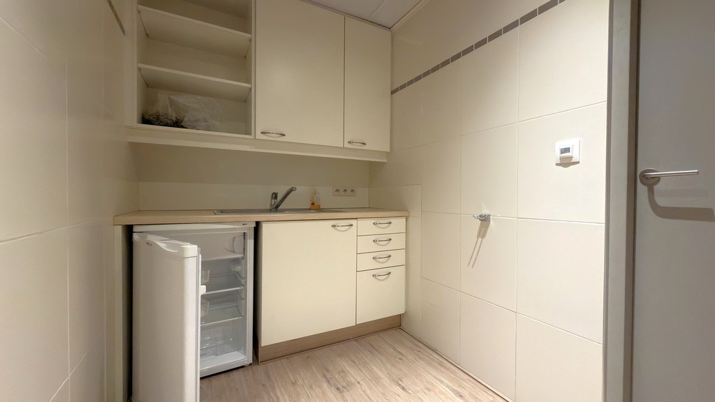 Ingedeelde kantoren te huur nabij station Antwerpen-Centraal