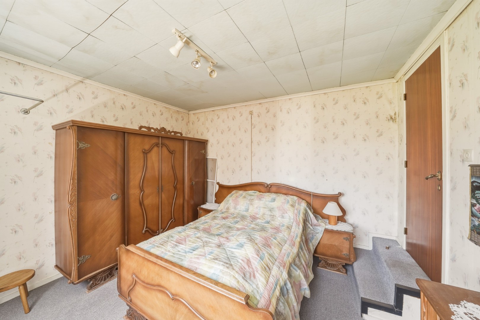 Ruime woning met garage en veel mogelijkheden te Mariakerke (Oostende) 