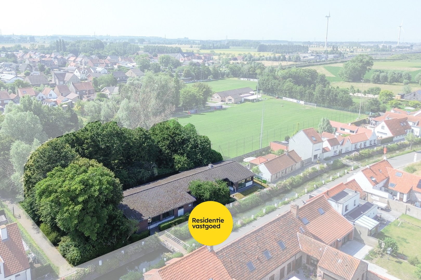 Voormalig dienstencentrum met ruime indeling en residentieel potentieel - Lissewege 