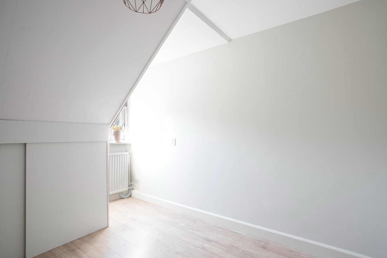 Prachtige afgewerkte hoekwoning op een rustige locatie aan de rand van Hapert. 