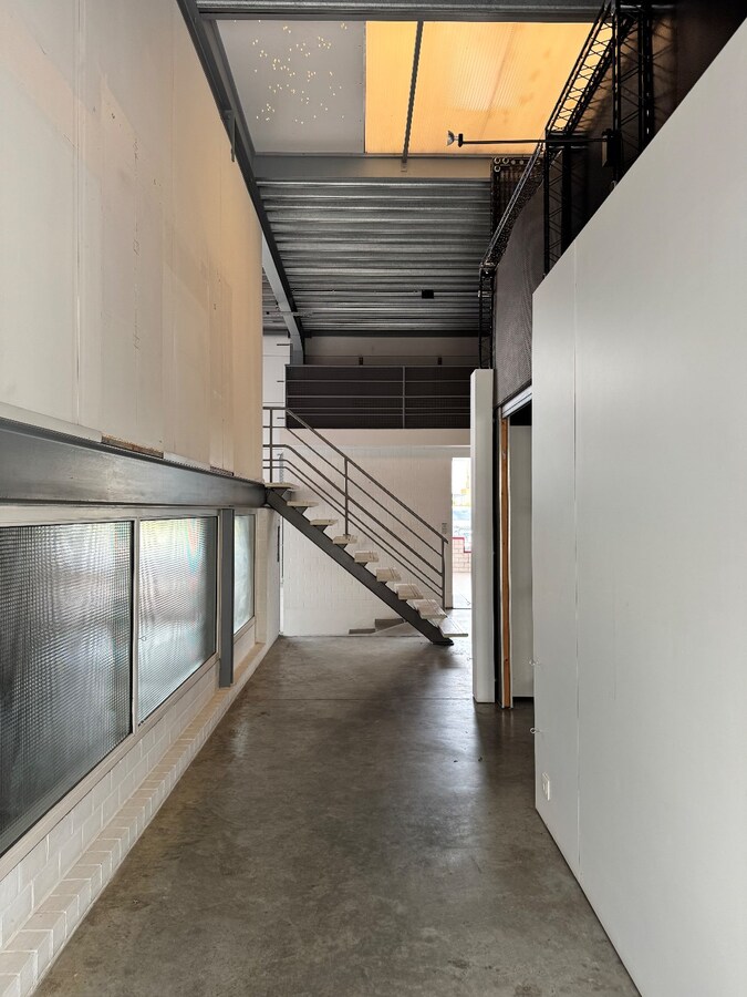 Handelspand met woonst te Ichtegem 