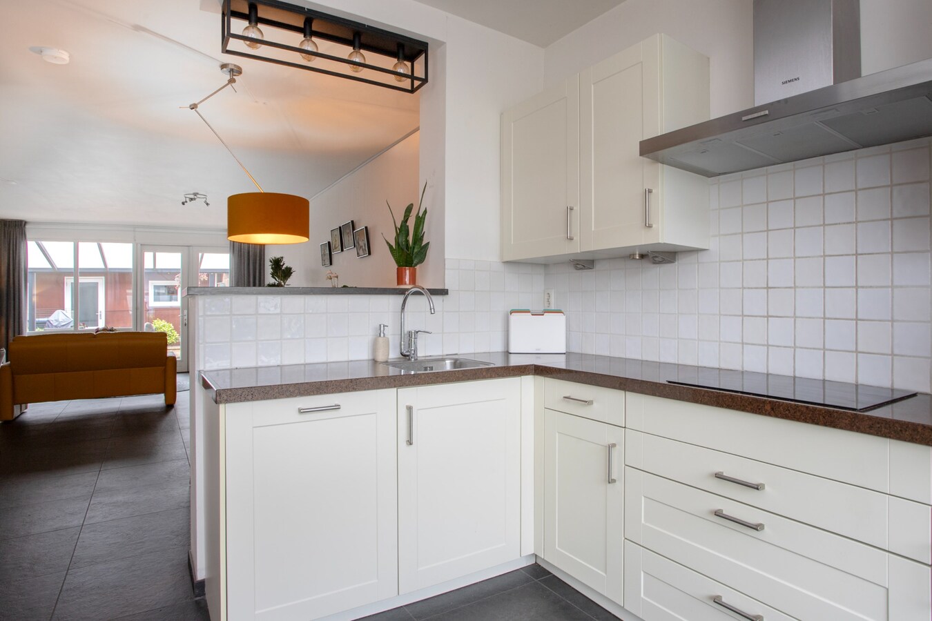 Moderne en royale tussenwoning – instapklaar en energiezuinig! 