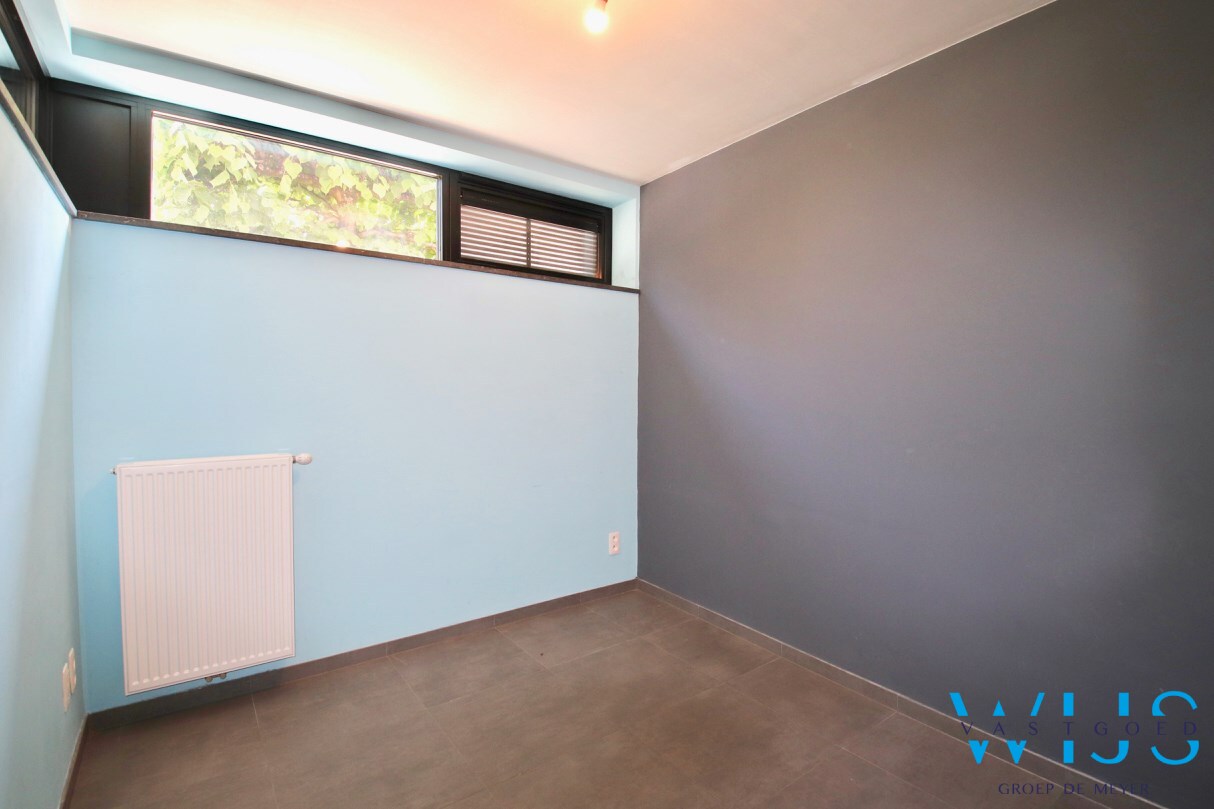 Energiezuinig GELIJKVLOERS app met garage te SLEIDINGE ! 