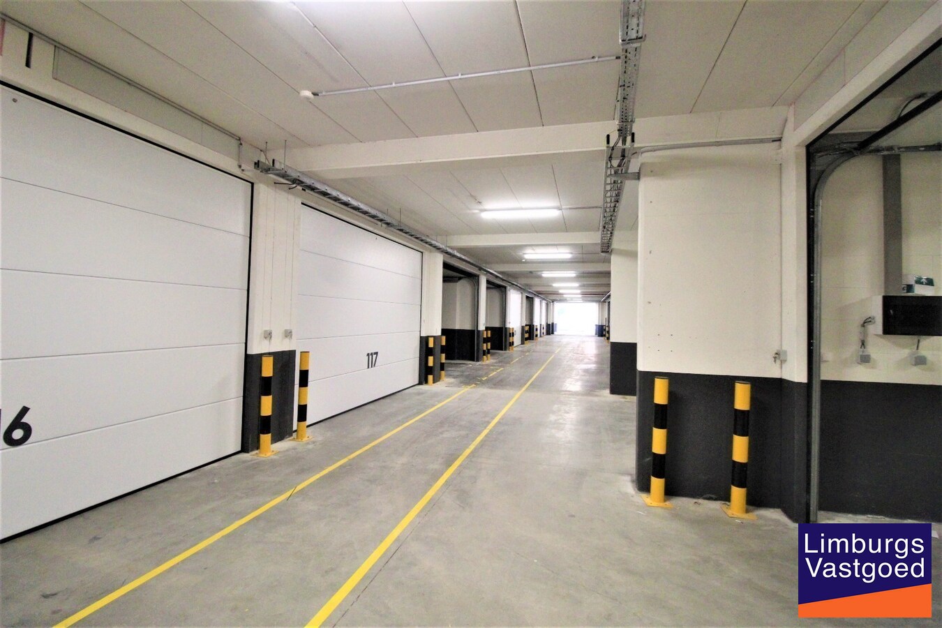 METIO - KMO UNIT 129 - 35,79 m² - sectionaal poort - nabij E-313 