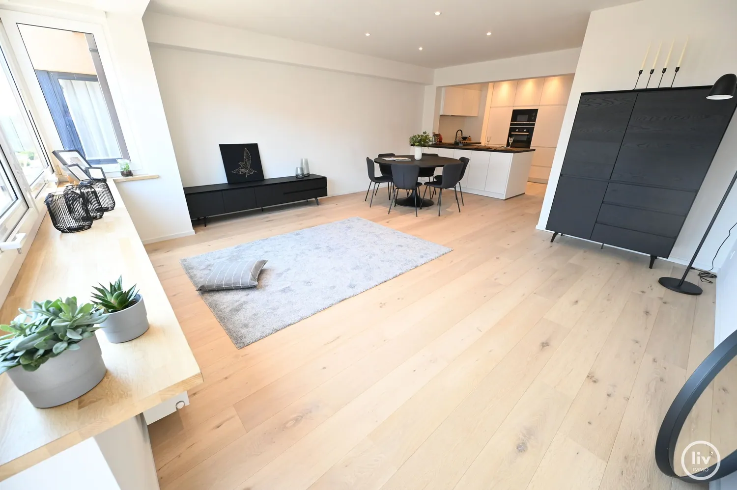 Volledig gerenoveerd 2-kamer appartement nabij de Lippenslaan