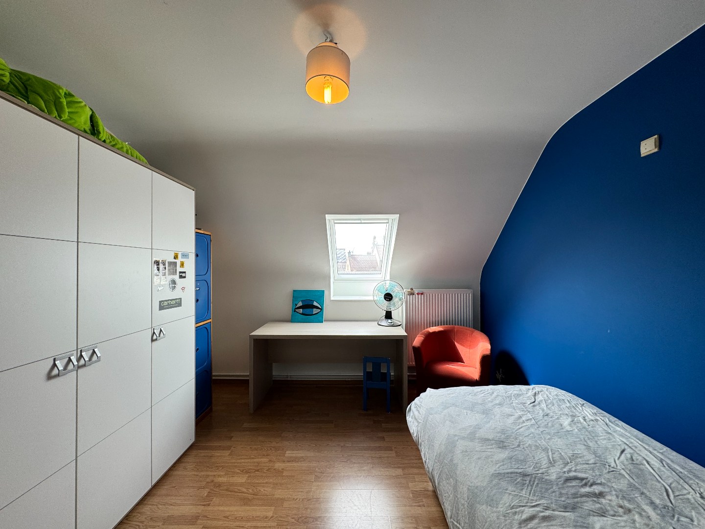 Instapklare halfopen bebouwing met 3 slaapkamers, tuin en garage te Zulte. 