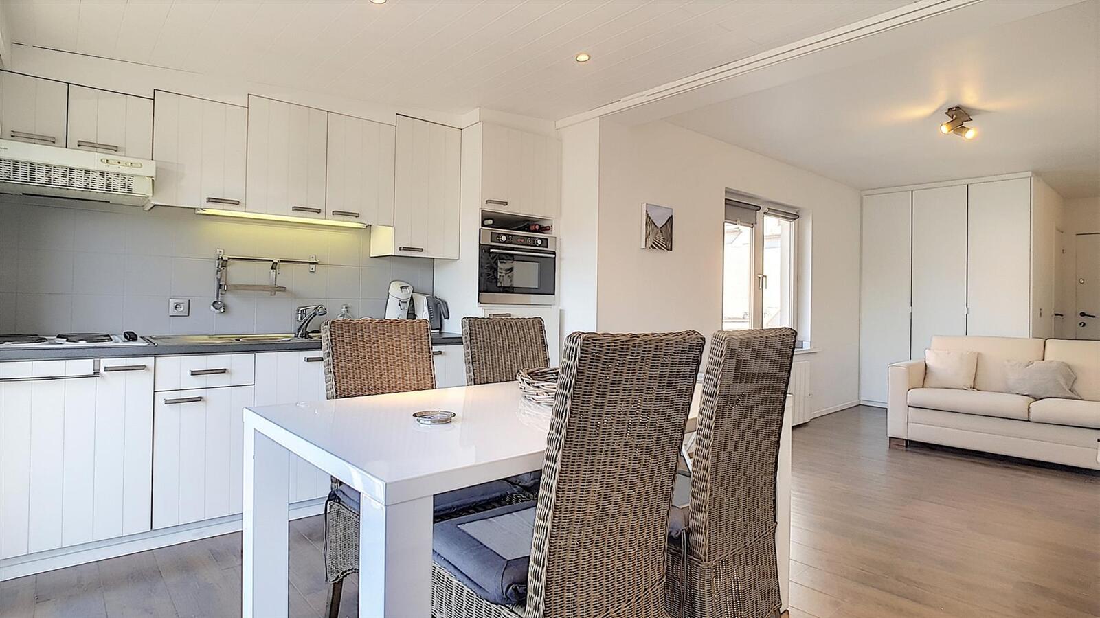 Leuke studio met groot zonneterras vlakbij het strand  - Heist 