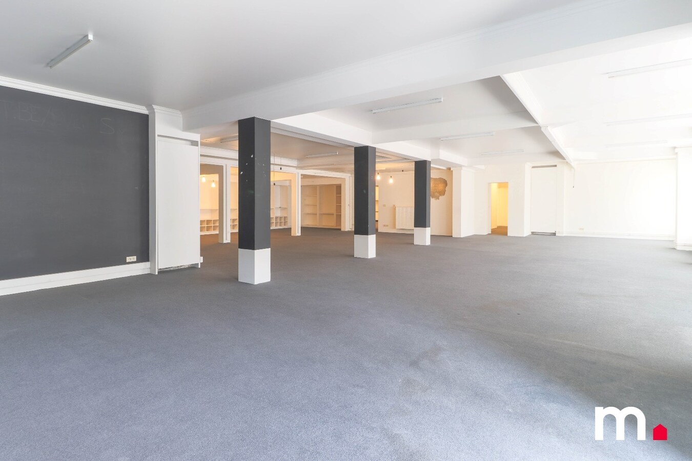 TOPLIGGING  ! 400M2 COMMERCIELE RUIMTE  AAN DE BROELTORENS EN DE LEIE ! 