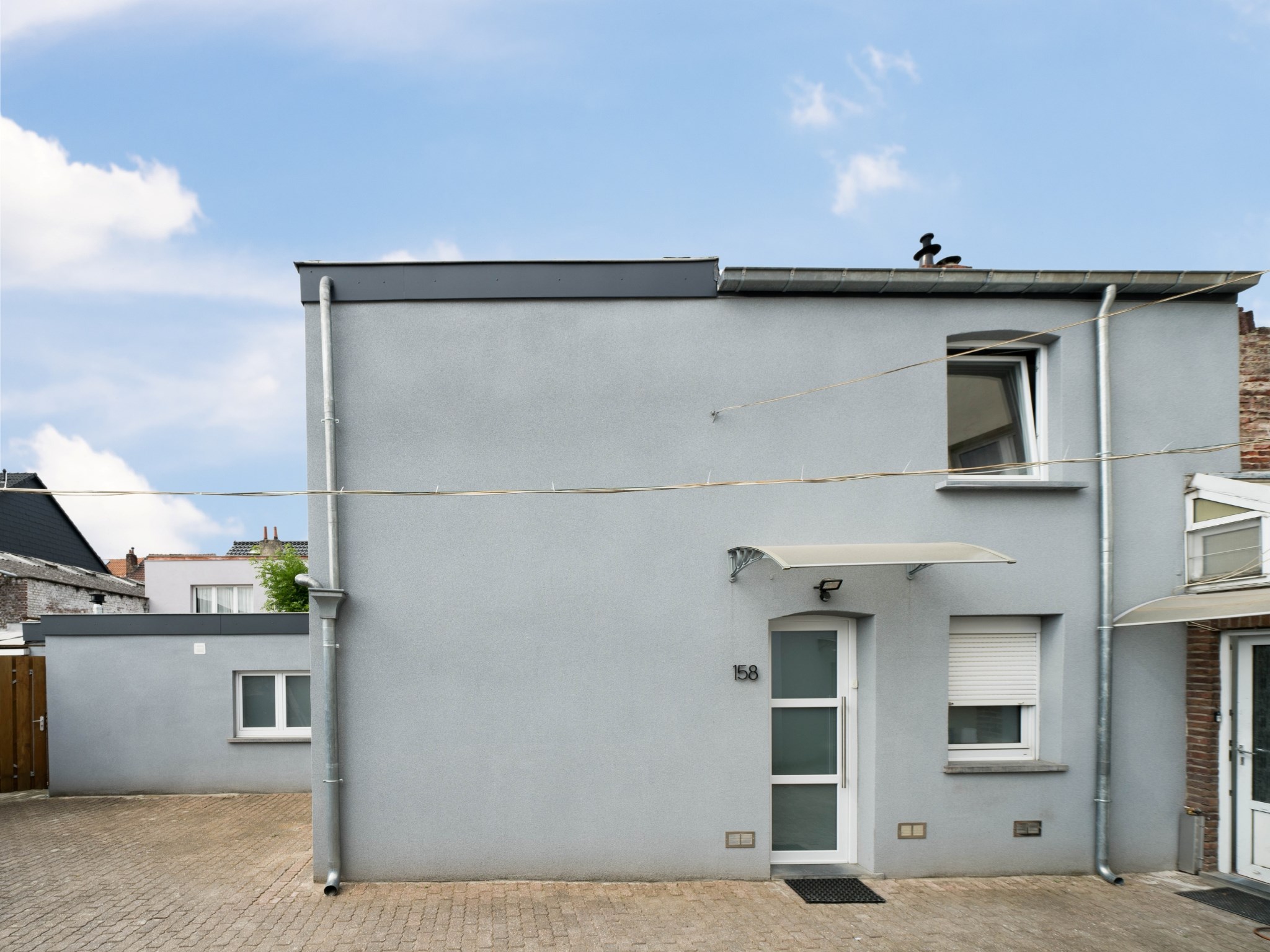 Volledige gerenoveerde 2-kamer woning met tuin 