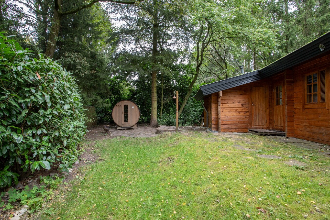 Uniek karakteristiek chalet in Bosrijke omgeving. 