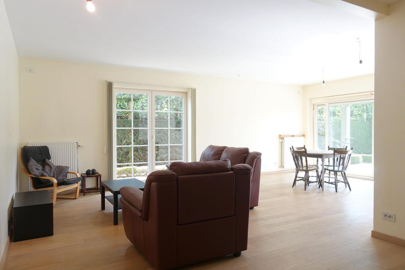 Gelijkvloers appartement met tuin 