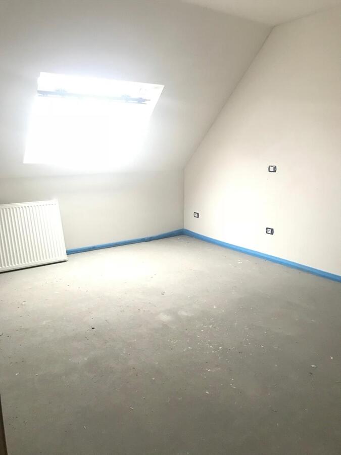 MODERNE RUIME WONING  TE BREDENE 