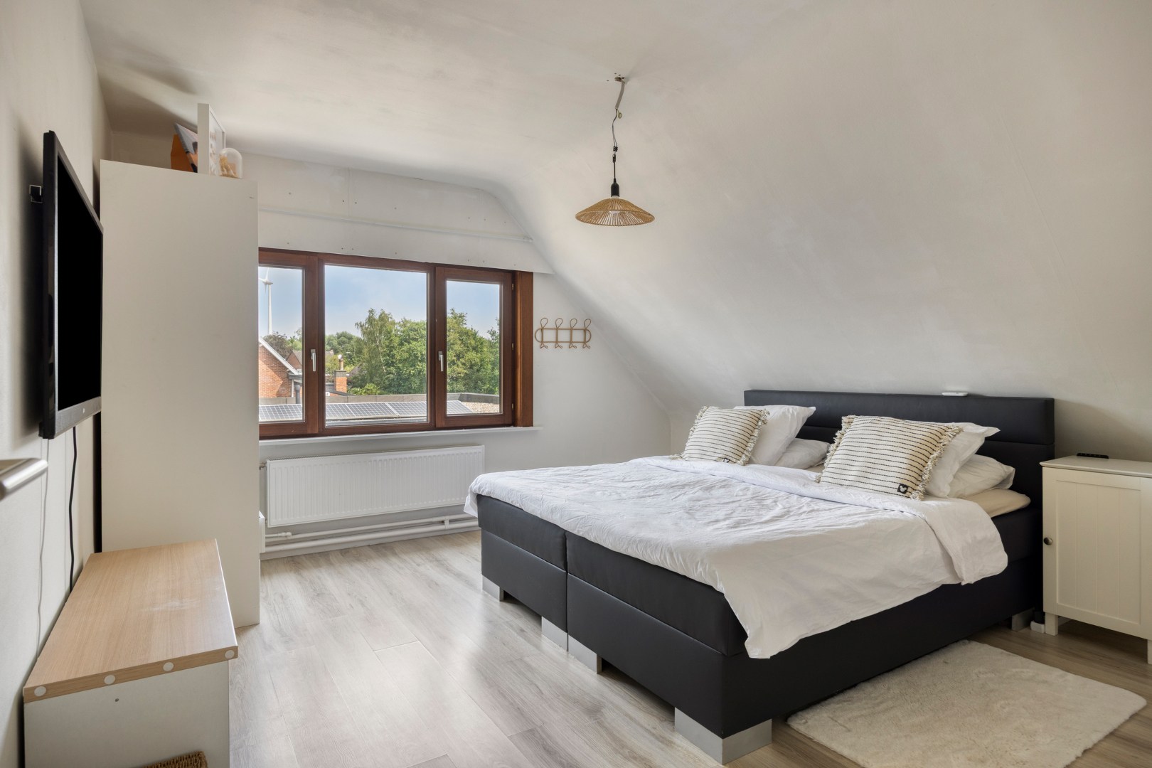 Gerenoveerde gezinswoning met 3 slaapkamers in Mol 