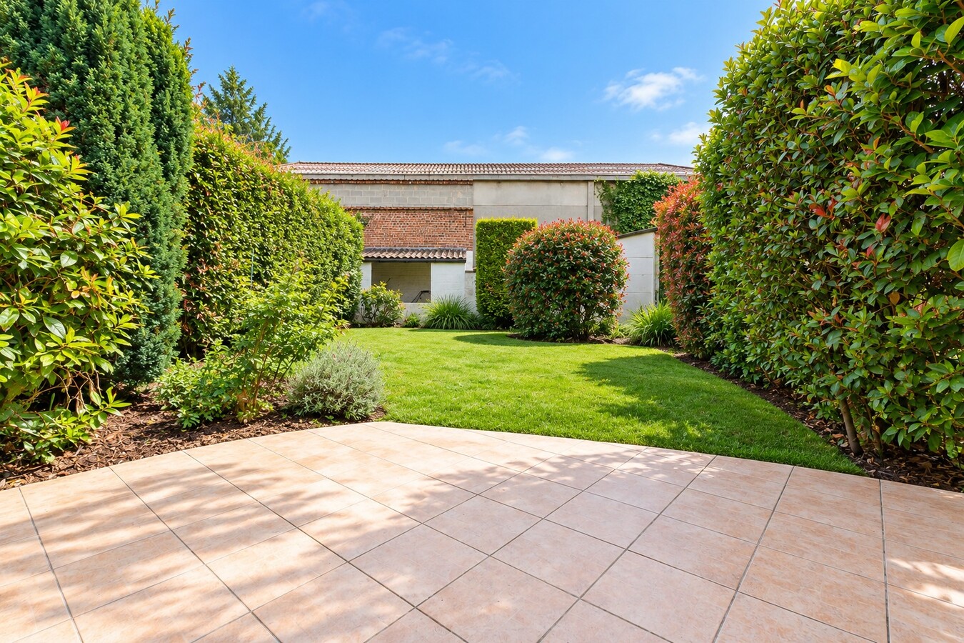 Maison saine &amp; rénovée avec jardin, idéalement située, COUP DE COEUR ! 