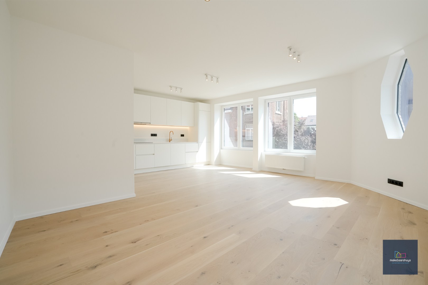 Stijlvol gerenoveerd 2 slaapkamerappartement 