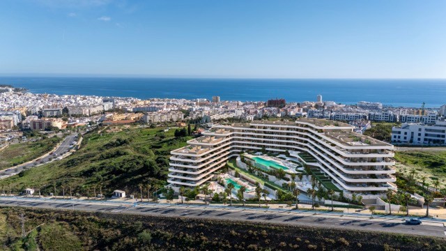 Welkom bij Maralto Estepona, waar moderne architectuur en hoogwaardige afwerking zich verbinden met een harmonieuze levensstijl. Woningen van 1 tot 3 slaapkamers 