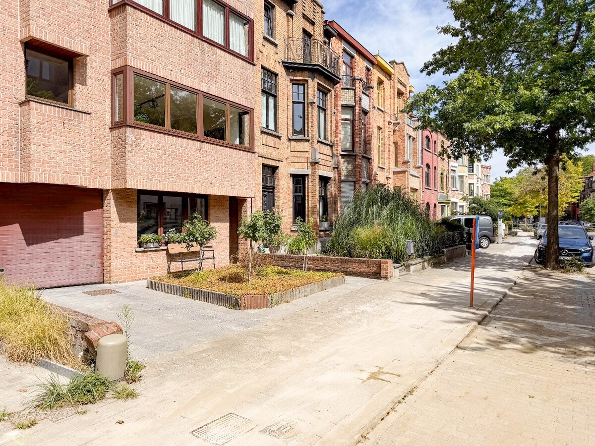 TOPPER ! Appartement op topligging met groot terras van maar liefst 30 m2 ! *** NONO INSPIRED *** 