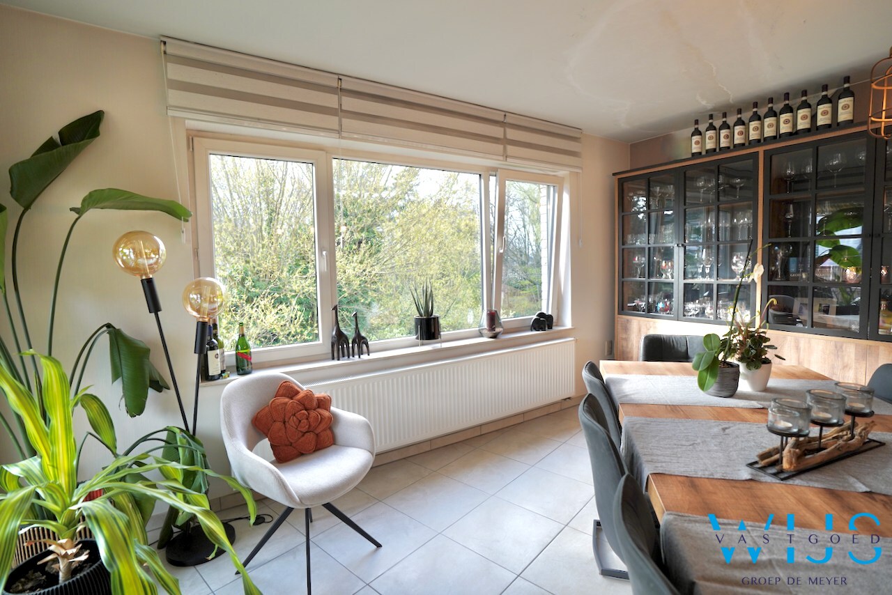 Instapklaar appartement met terras en aparte garage te ERTVELDE ! 