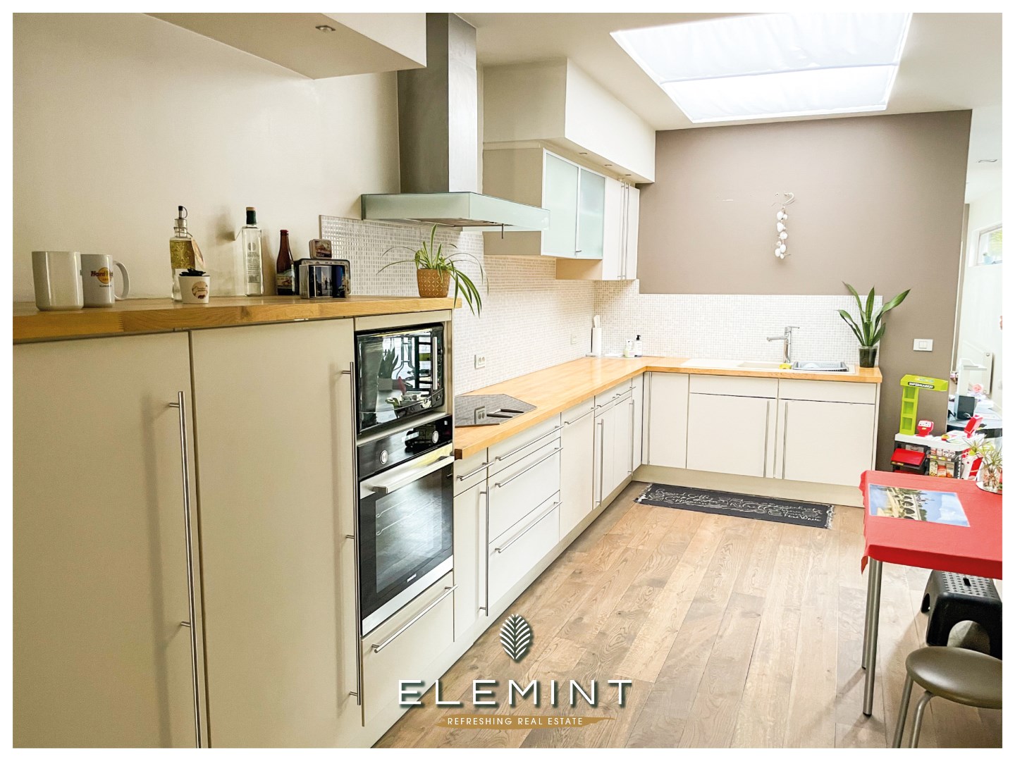 Verrassend ruime woning met terras en 3 slaapkamers 