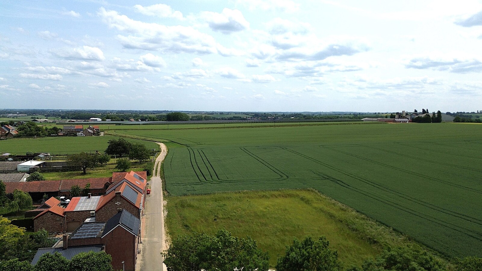 Prachtig perceel voor OPEN BEBOUWING te Kumtich 