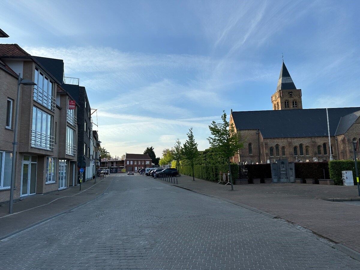 Ruim duplex-appartement met twee ruime slaapkamers 