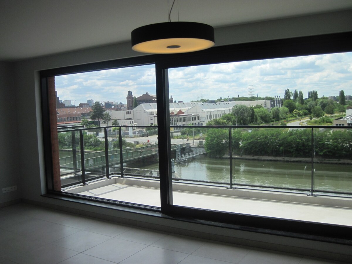 Exclusief design-appartement in hippe buurt ! 