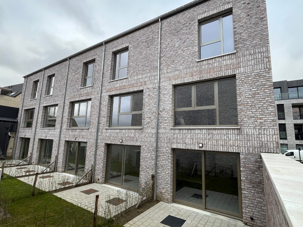 Moderne nieuwbouwwoning in hartje Gavere ! 