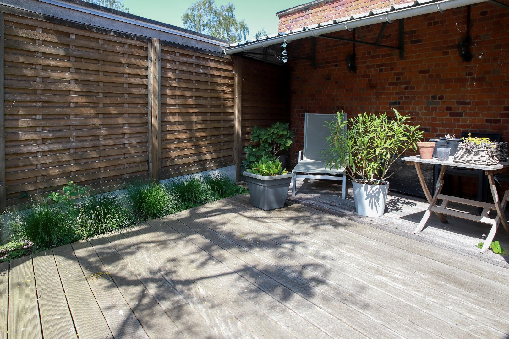Ruime, goed gelegen hoekwoning met garage en tuin 