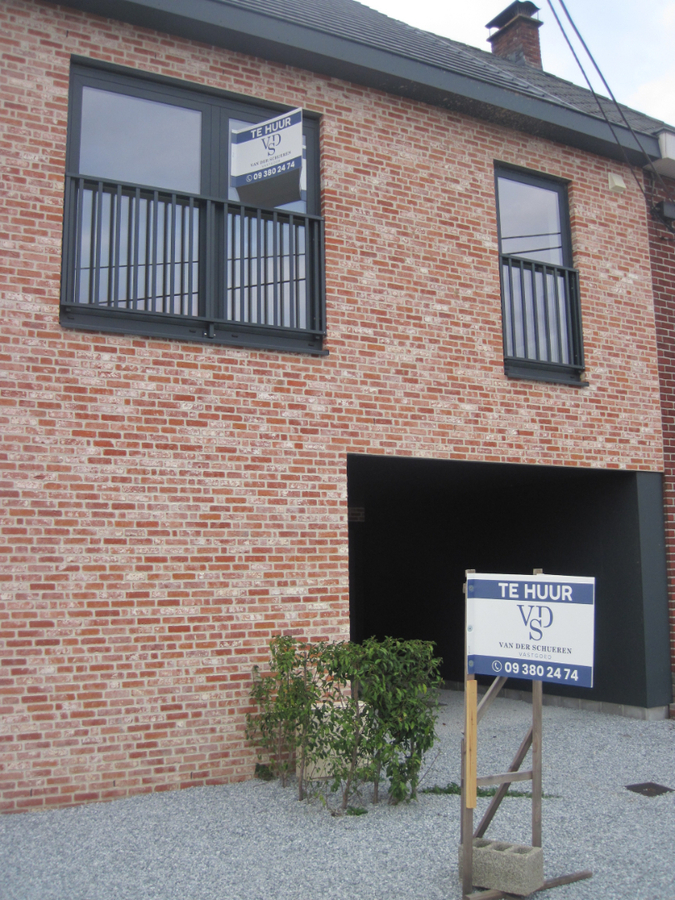 Nieuwe, ruime duplex!   GEEN VASTE KOSTEN !! 