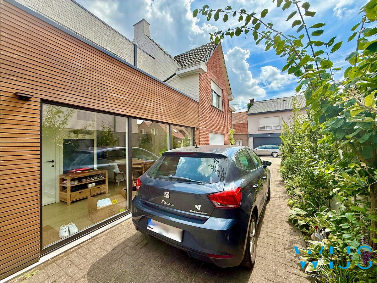Gezellig &amp; instapklaar woonhuis in CENTRUM Ertvelde ! 