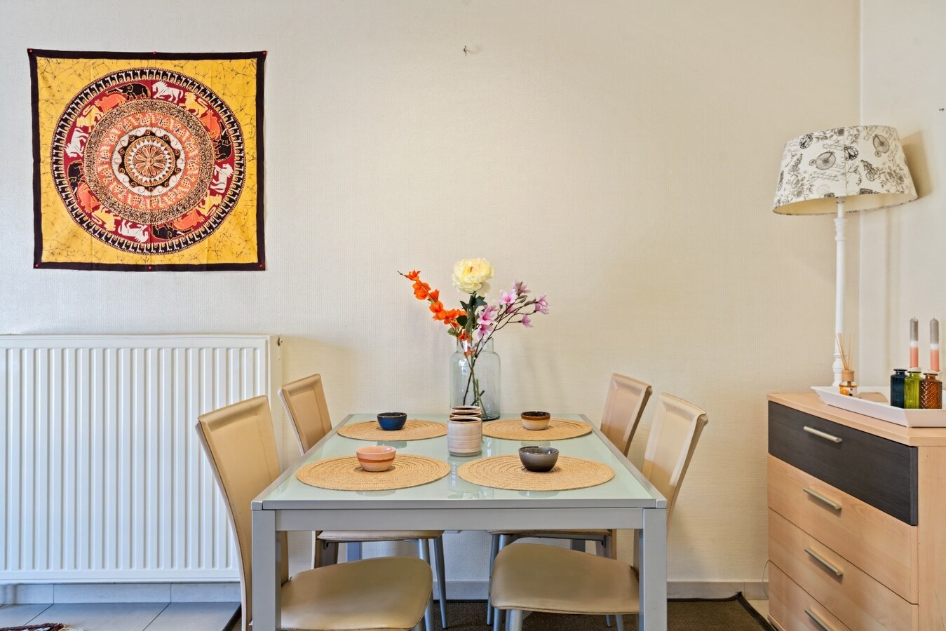 Modern 1 slaapkamerappartement op een boogscheut van het strand 