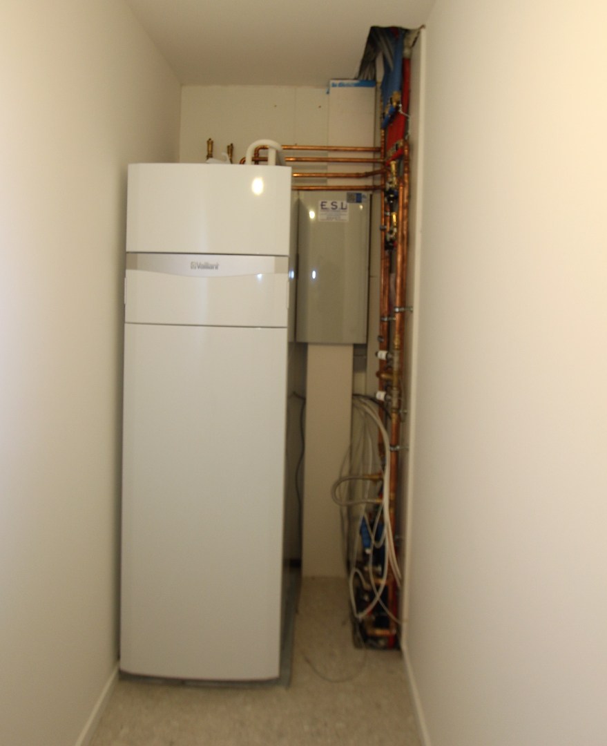 PRACHTIG AFGEWERKTE WONING (2020) 