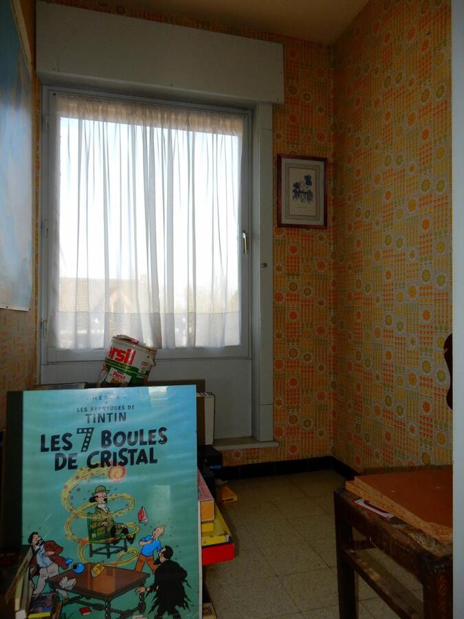 Op te knappen vrijstaande woning 