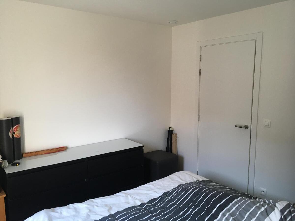 Modern, eigentijds 2 slaapkamer appartement met ondergrondse autostaanplaats 