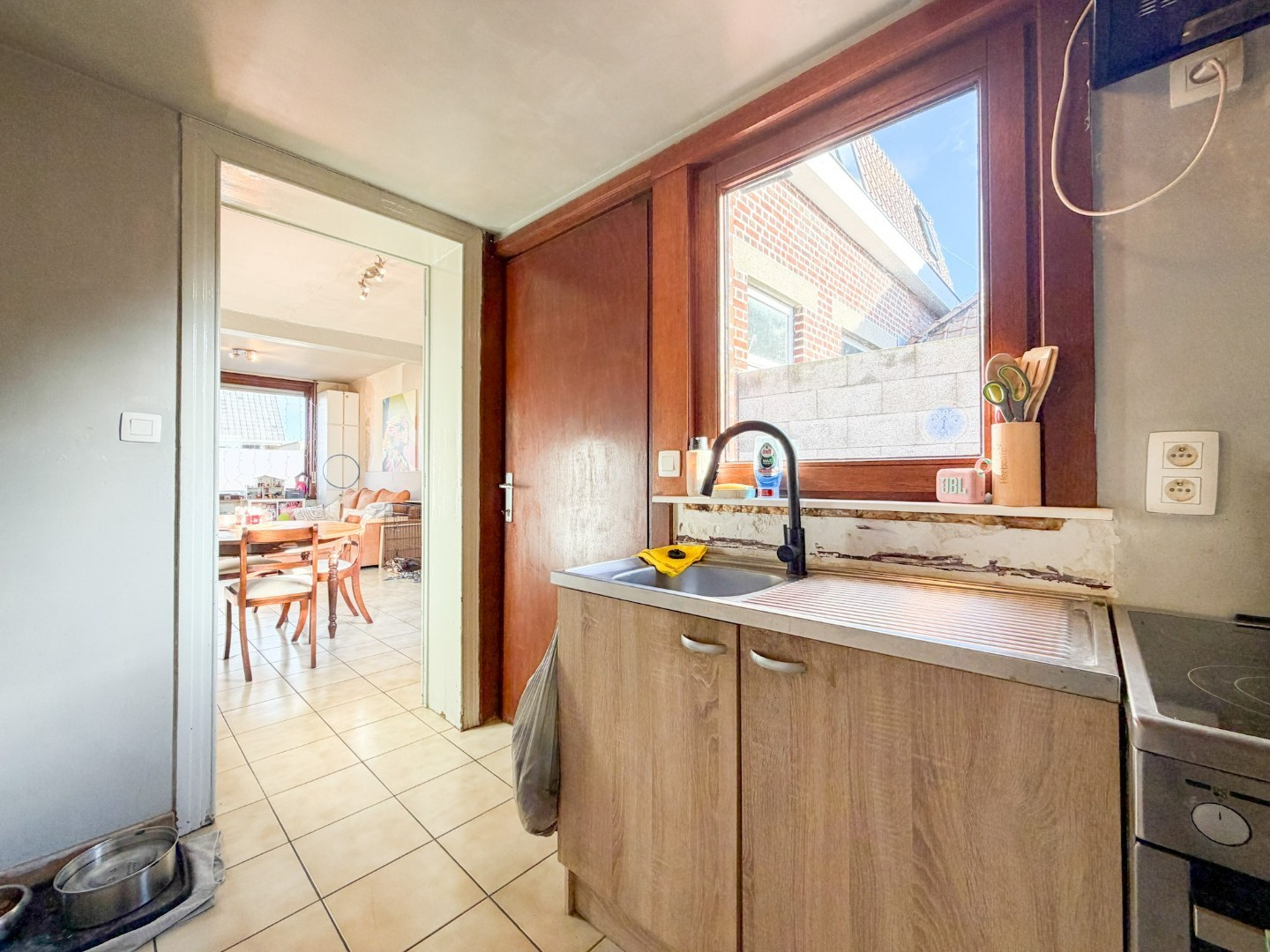 Leuke starterswoning met 2/3 slpk en terras, gunstig gelegen in Lichtervelde 