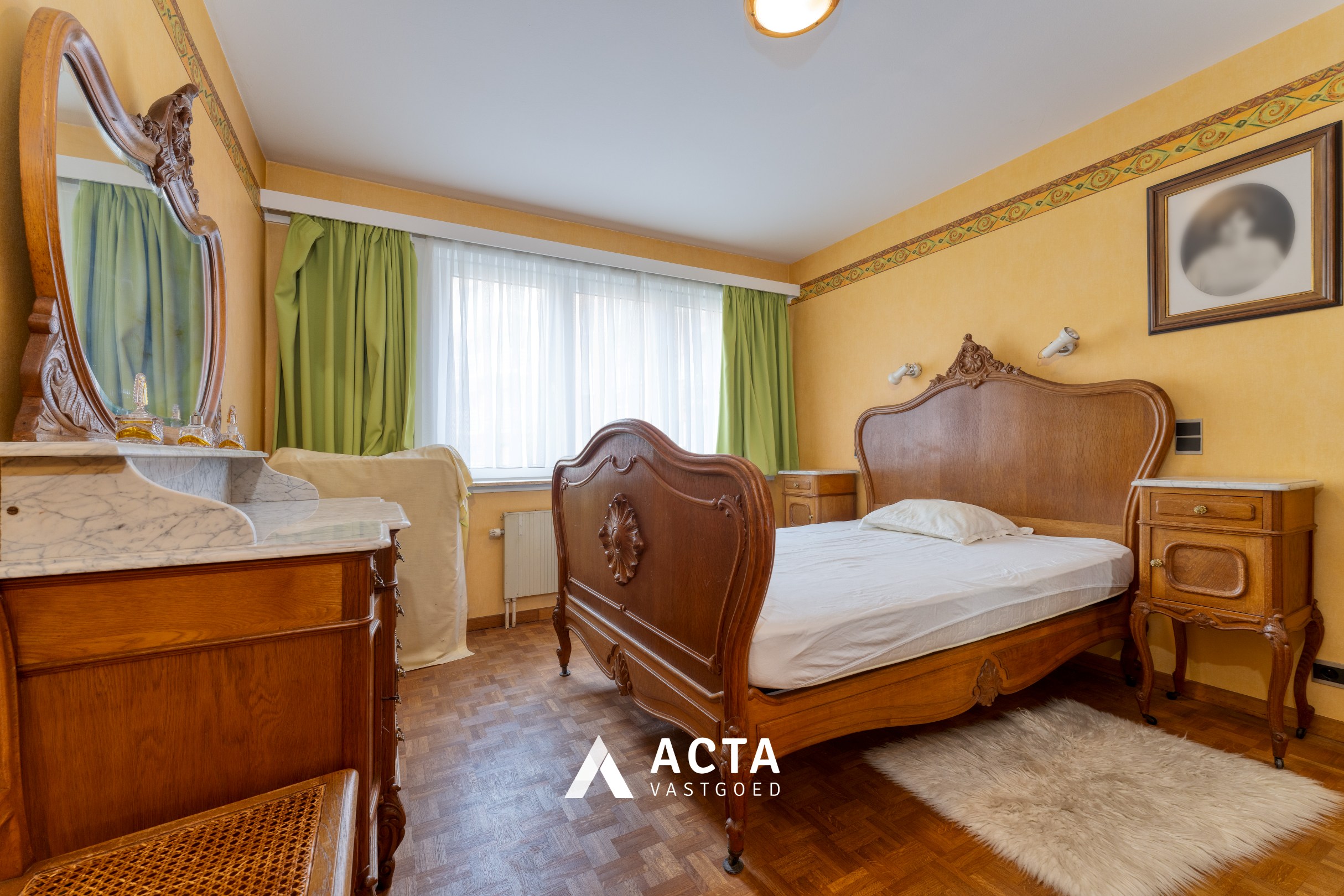 Centraal gelegen appartement met twee slaapkamers nabij zeedijk 