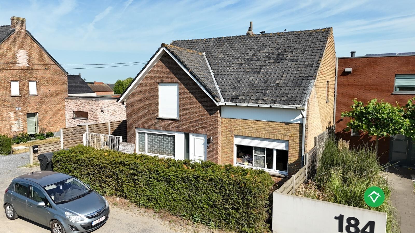 Ruime gezinswoning op perceel van 1126 m²  - tal van mogelijkheden! 