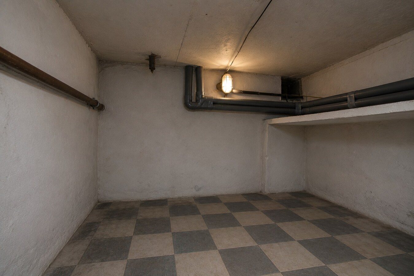 Karaktervolle open bebouwing met 6 kamers op 538 m² – unieke renovatiekans op topligging vlakbij station en centrum van Sint-Niklaas 