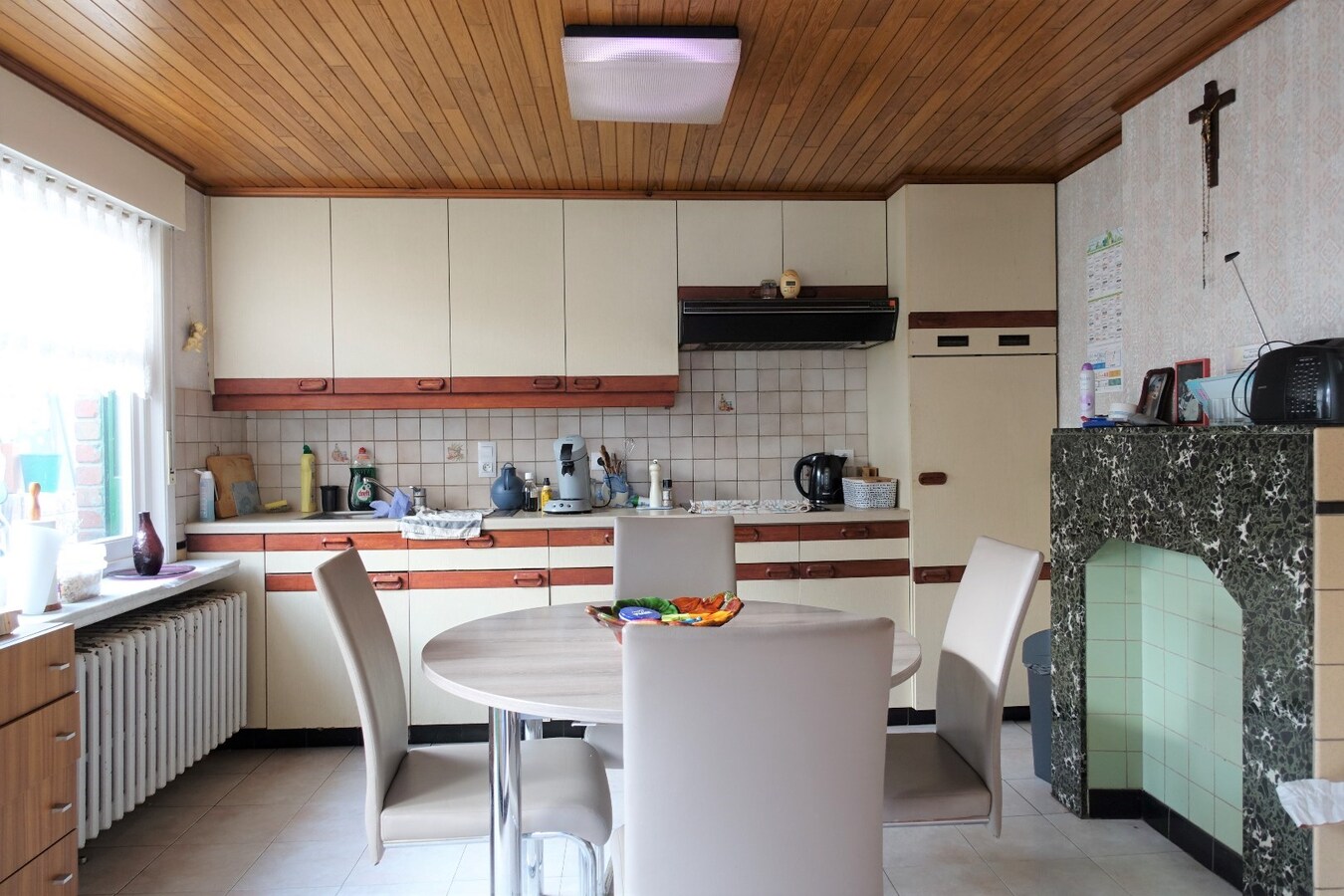 Uitzonderlijk gelegen woning met grote tuin 