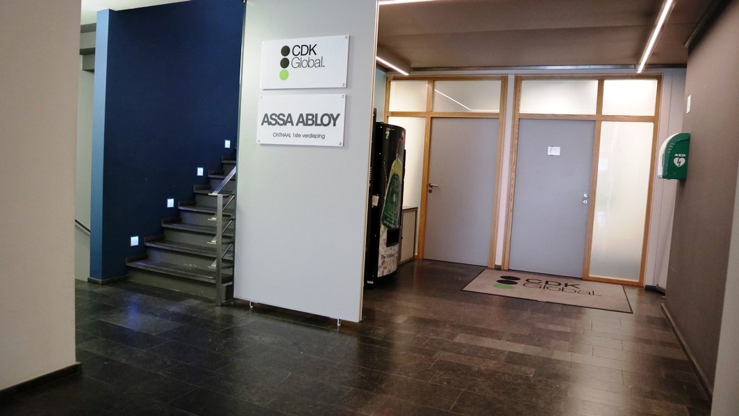 Kantoorruimte te koop in Merelbeke-Melle met visibiliteit langs E40