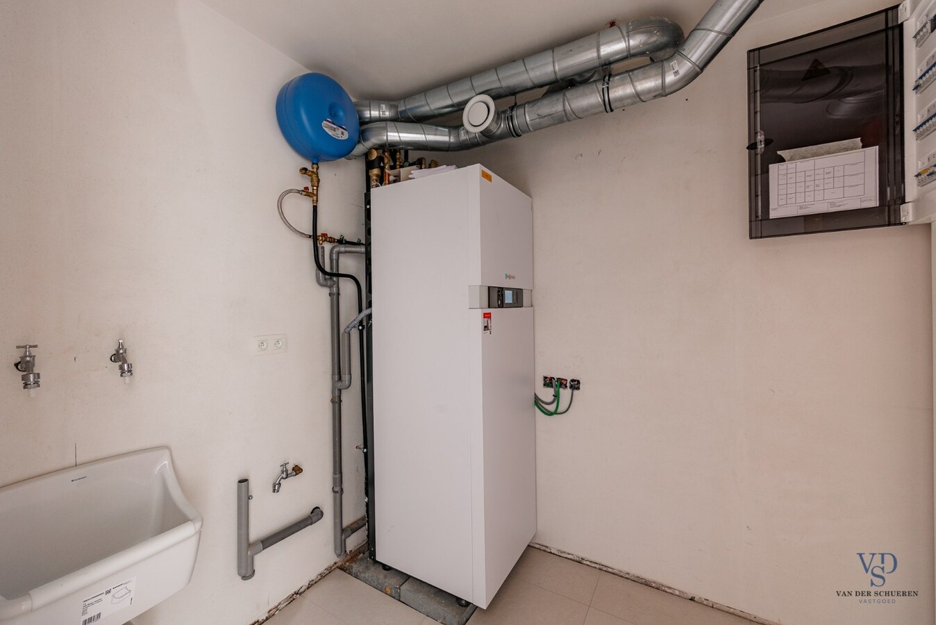 Landelijke nieuwbouwwoning in hartje Dikkelvenne 