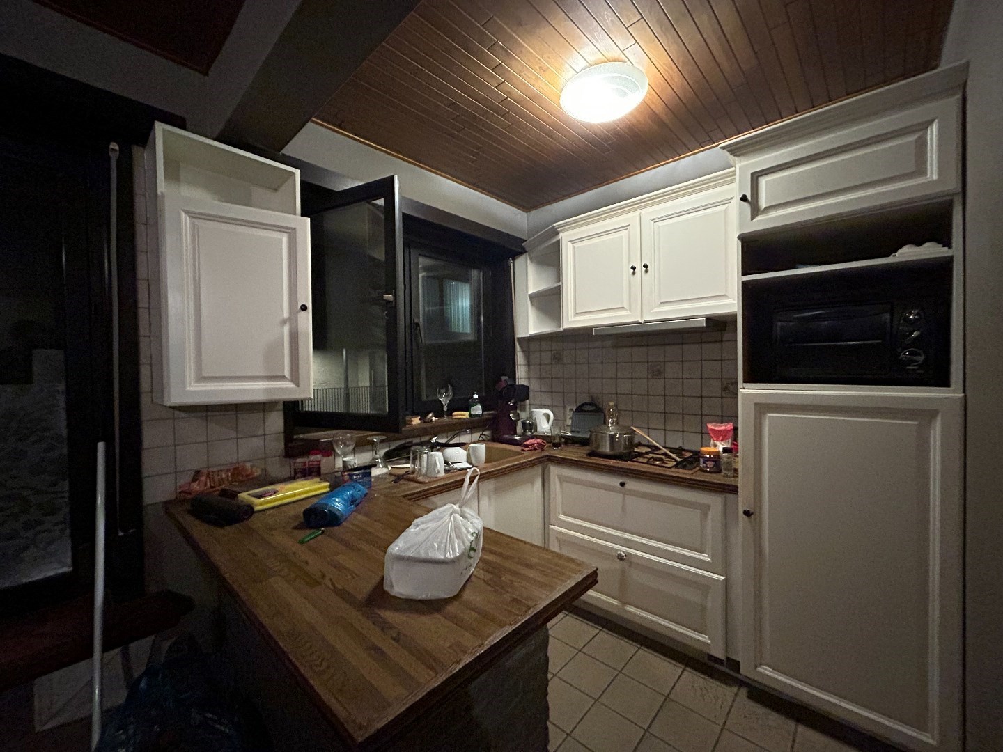 Opbrengsteigendom met 3 appartementen in centrum Geel 