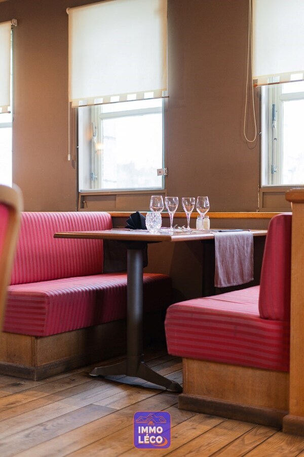 FONDS DE COMMERCE : Restaurant "L'ancienne Poste" à la Gare ! 