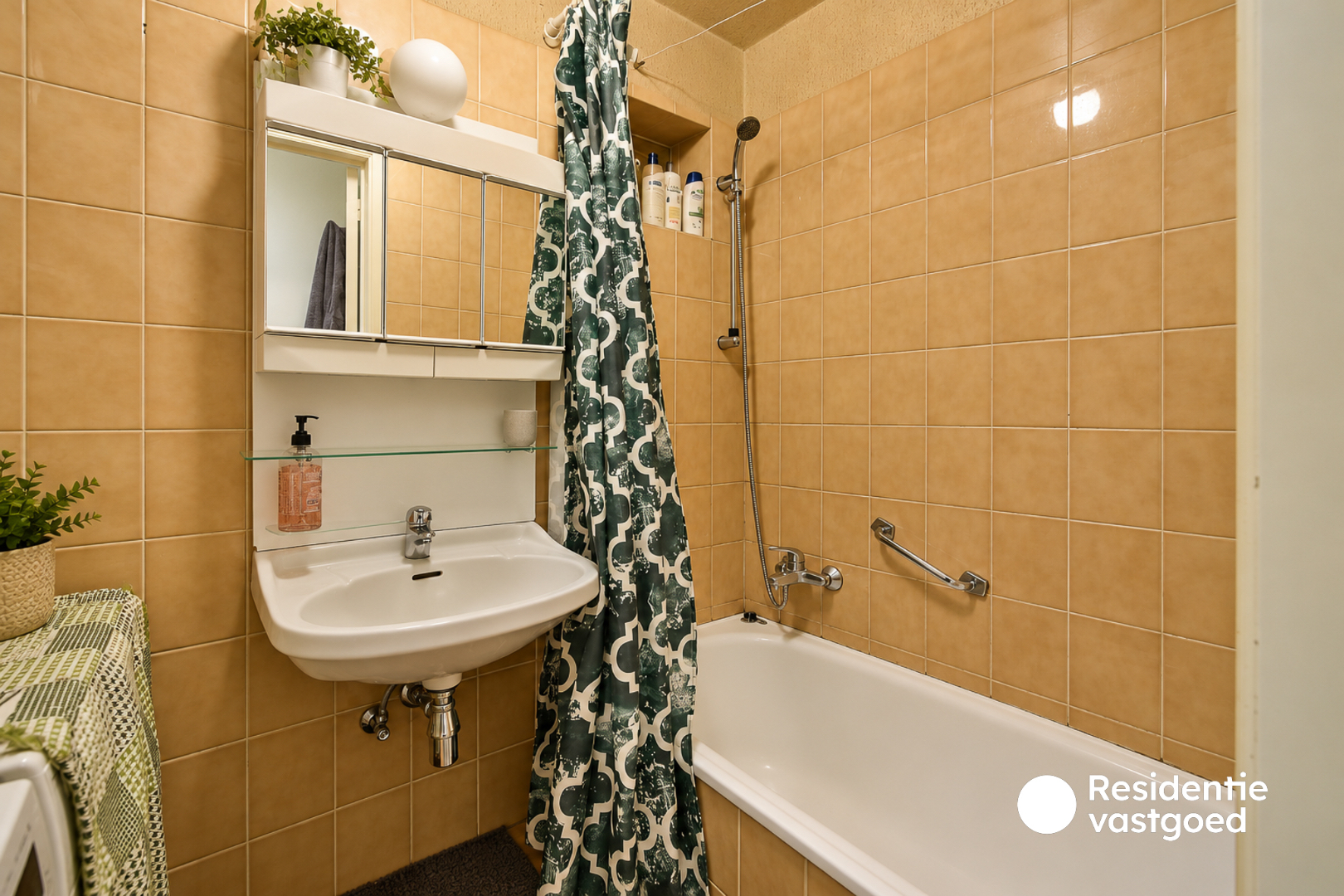 Vier appartement in het centrum van Ruddervoorde! 